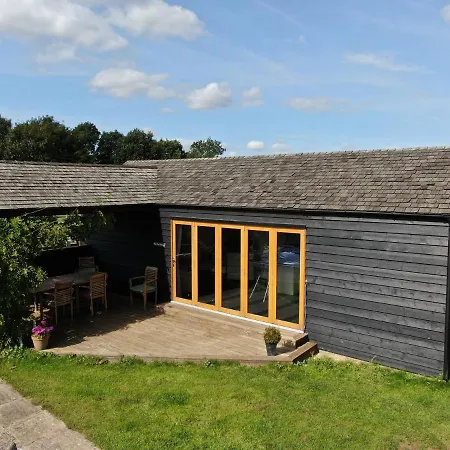 Pool House, Farm Stay Brackley  Exterior photo